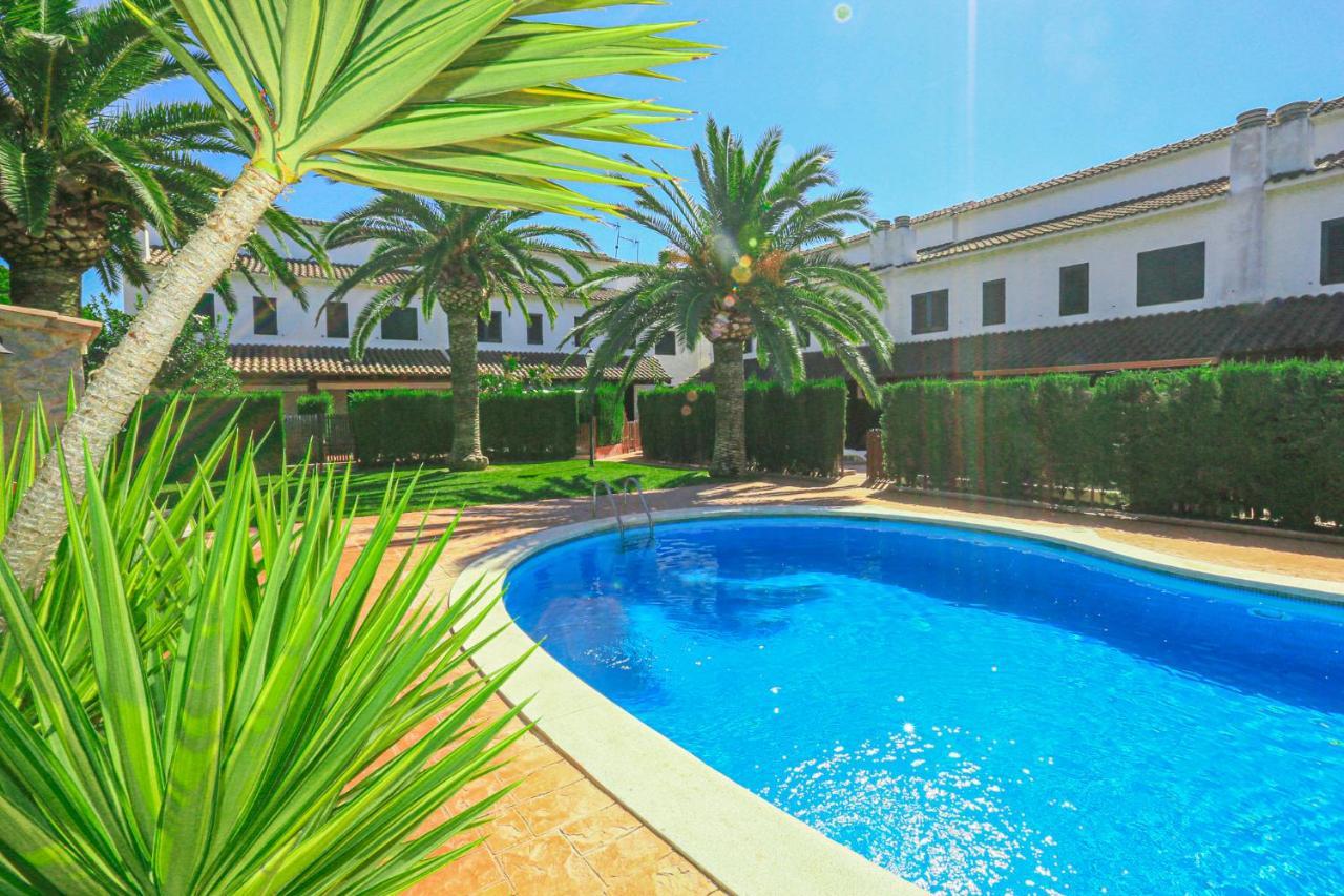 Calderon De La Barca - Only Families Villa กัมบริลส์ ภายนอก รูปภาพ