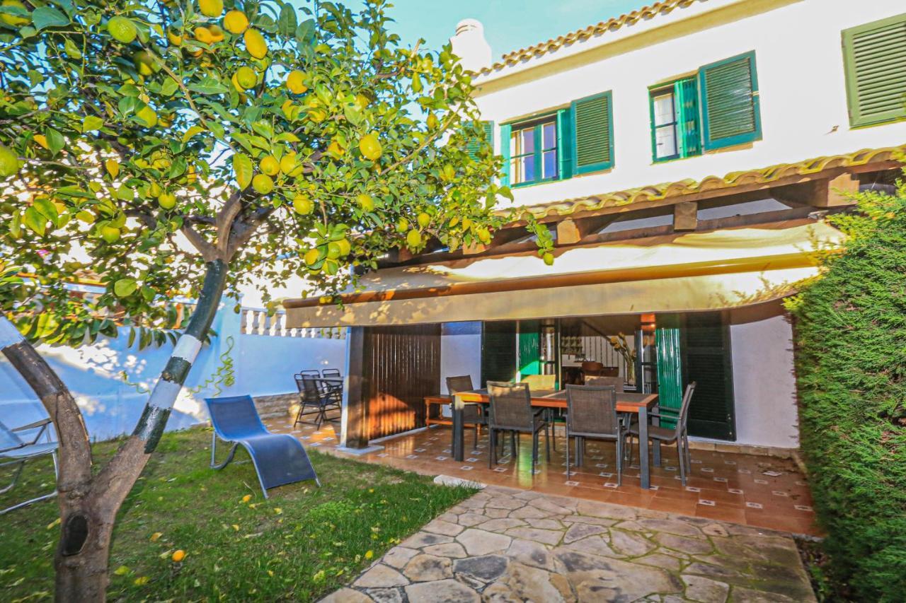 Calderon De La Barca - Only Families Villa กัมบริลส์ ภายนอก รูปภาพ