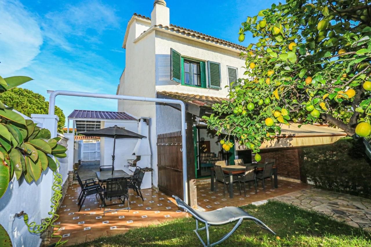 Calderon De La Barca - Only Families Villa กัมบริลส์ ภายนอก รูปภาพ