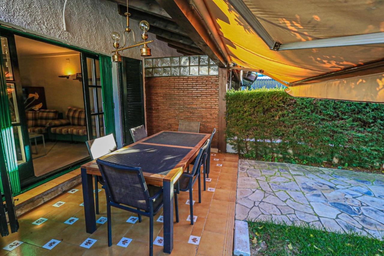 Calderon De La Barca - Only Families Villa กัมบริลส์ ภายนอก รูปภาพ