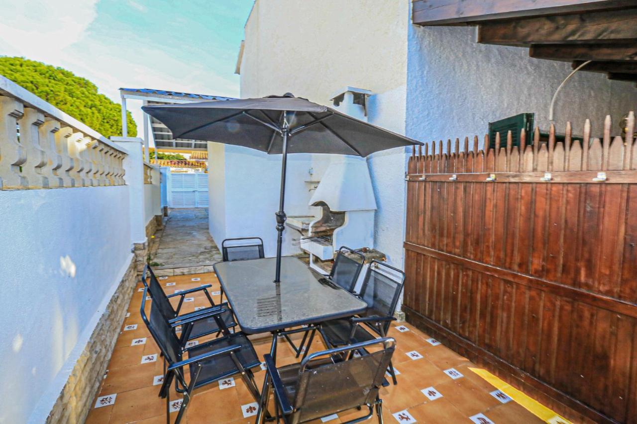 Calderon De La Barca - Only Families Villa กัมบริลส์ ภายนอก รูปภาพ