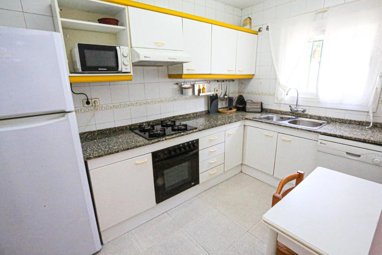 Calderon De La Barca - Only Families Villa กัมบริลส์ ภายนอก รูปภาพ